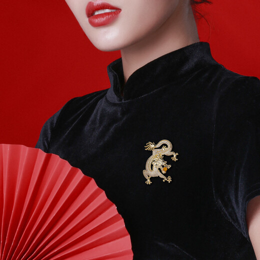 Qlady Year of the Dragon brooch, high-end women's brand corsage, anti-exposure pin, temperament silk scarf button, suit accessories, annual meeting gift, gold, no Specifications