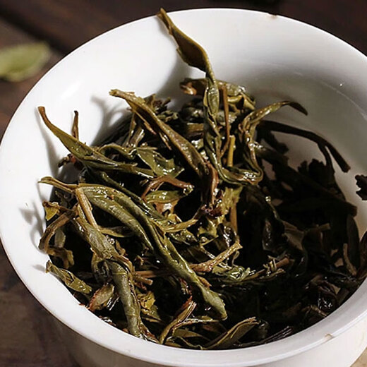 Eine Tasse duftender Oolong -Tee Chaozhou Single Pine Entenscheiße Duft 250 g Geschenkbox Tea Phoenix Single Cong It Yourself Bulk Geschenk