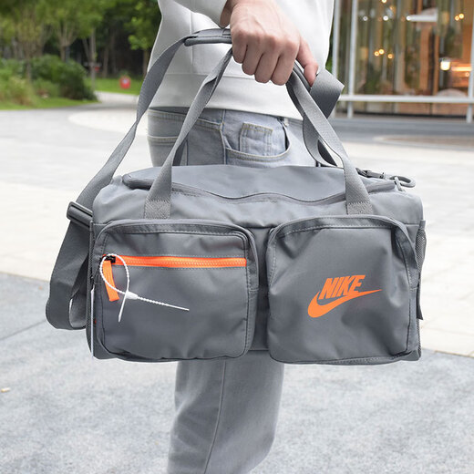 Nike (Nike) Sac à bandoulière Sac pour hommes sac féminin 2025 Nouveau sac de fitness à grande capacité Sac à main sac à main sac de sport décontracté BA6169-084 Env. 47 * 22 * ​​24cm ns