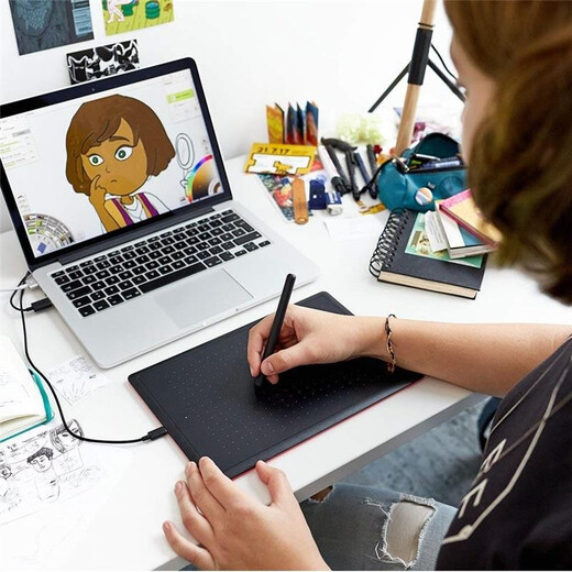 和冠（Wacom）【JD物流 日本直邮】和冠 wacom 手绘板数位屏电脑绘图板绘画板网课写字板 CTL-672/K0中号