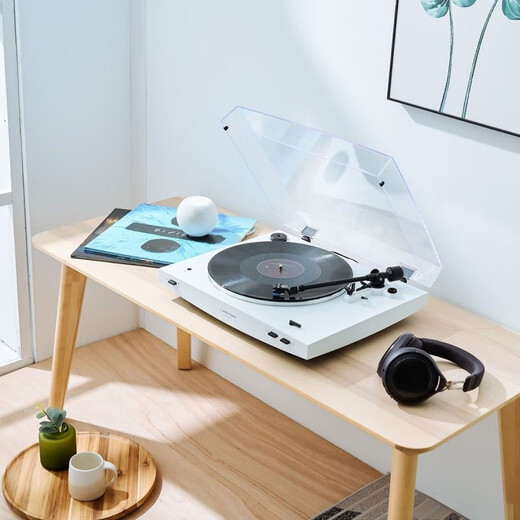 Audio-technica AT-LP3XBT automatic wireless belt-driven LP vinyl record player gramophone built-in phono stage Bluetooth/wired output direct connection to active speakers LP3XBT black