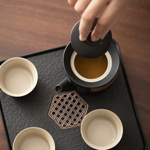 
BEYZK small tea plate, two people, Kung Fu small tea set, simple and modern home use SN3886, black pottery lifting beam, two cups, imitation black gold small long plate
