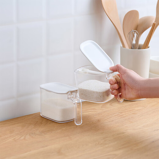 MUJI with spoon, spice box, salt shaker, kitchen supplies, spice shaker, spice shaker, spice box MCD9CC4S 410mL/length 72*width 135*height 95mm