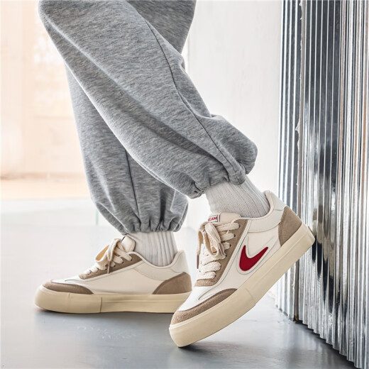 Men's shoes 2023 new summer breathable canvas shoes men's sneakers casual sports shoes men's versatile white shoes beige 41