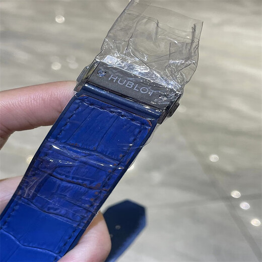 [Second-main 95 NOUVEAU] HUBLOT MONS'S Watch Classic Series Classic Series Fusion Titanium Automatic Mécanique Match Match Match Match de luxe Chronograph Blue Disc 541.NX.7170.lr