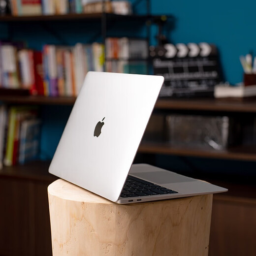 苹果(Apple)MacBookAir/Pro二手苹果笔记本电脑超薄i7M1商务办公游戏设计剪辑学生 95新Pro办公15款841-8G/512G