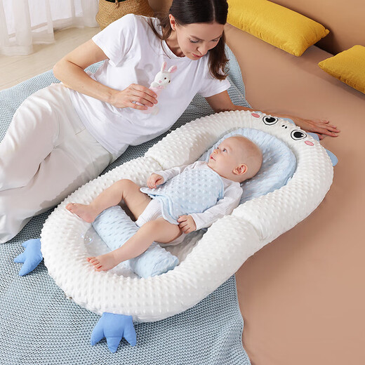 Leyunbao crib mid-bed newborn baby bionic bed slope pillow sleeping removable portable anti-pressure and anti-shock artifact