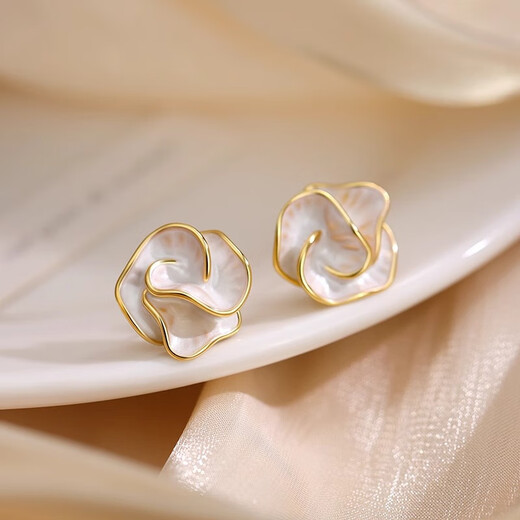 DAISY DREAM unique camellia earrings for women 2025 new popular earrings niche design light luxury high-end temperament earrings temperament camellia earrings 925 silver needle