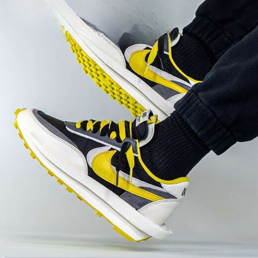 Nike Sacai X Nike LDV Waffel Drei-Parteien-Gelenkschuhe Sport-Laufschuhe graue schwarze gelbe dekonstruierte DJ4877-001 35.5