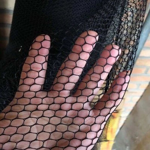 Warp knitted mesh cloth/fishing net cloth/fish tank isolation net/fish net bait bag cloth hexagonal mesh cloth black 2 mm mesh 2 meters wide