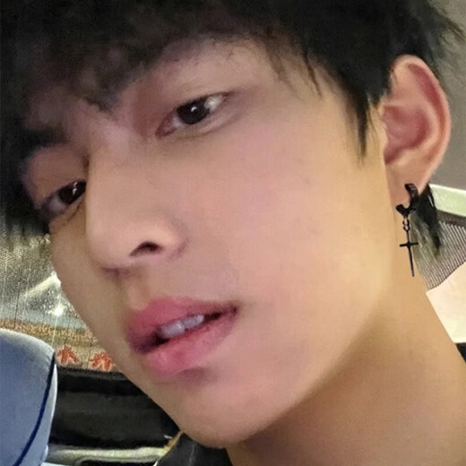 Nianfu Ear Clip Men's Trendy American Cool Handsome Boy Cross Earrings No Punching No Ear Holes Fake Earrings Trendy Men's Ear Accessories Cross Ear Clips Silver Pair