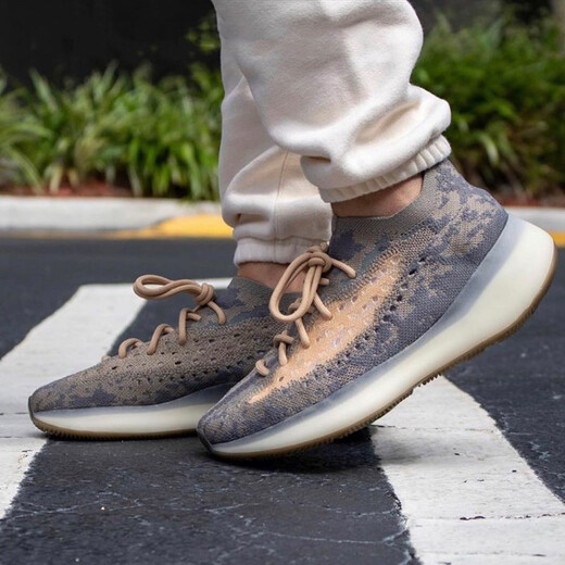 Adidas Chaussures pour hommes et femmes Yeezy Boost 380 Alien Alien Color Coconut Running Chaussures Casual FX9764 Brown Star 45