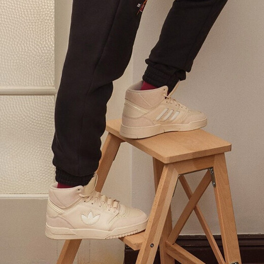 阿迪达斯（adidas）女鞋 秋季经典时尚潮流高帮小白鞋运动鞋舒适耐磨休闲鞋板鞋 GZ1585/复古粉/反毛皮拼接 37