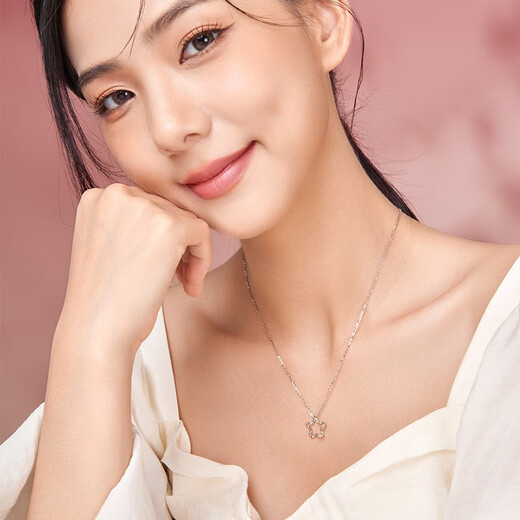 Saturday Fortune (ZLF) PT950 platinum pendant women's car flower shining lucky star pendant 1.21g