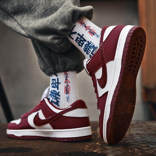 Putian Schuhe Putian AJ Herrenschuhe Dunk SB Panda Spring Offizielle Flaggschiff Low Top Aj1 Board Schuhe Frauen Luftwaffe Nummer eins großes Kind 1699 Meter grüne Single -Layer 36 Größen