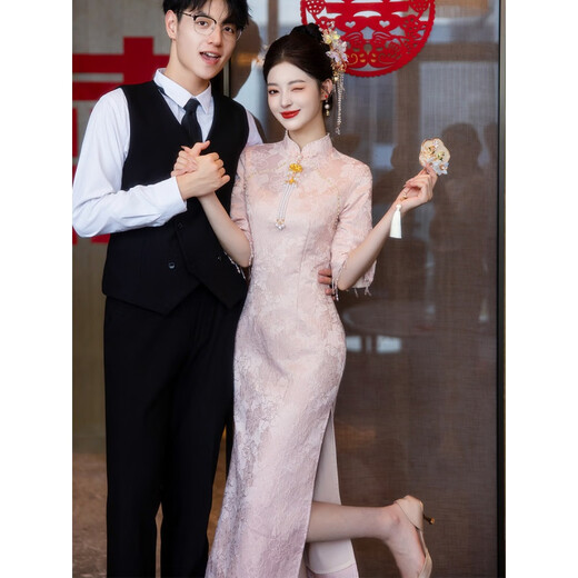 Therefore, the latest Chinese-style pink cheongsam improved 2024 new engagement dress can be worn as a toast dress, bridal evening dress, pink - half-sleeved M