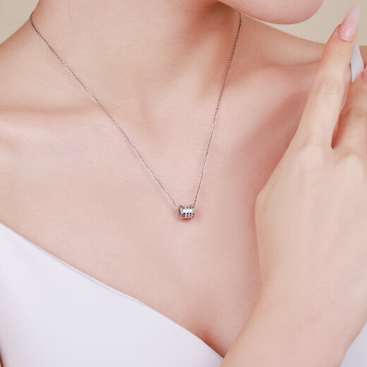 CHINA GOLD PT950 small waist platinum pendant for women, a birthday gift for your girlfriend and wife, about 2.4g (free silver chain)