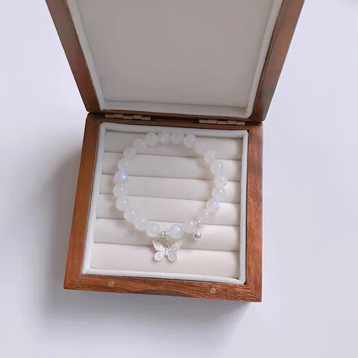 Bracelet de papillon de rêve de Moon White Cold pour femmes Bracelet Bell Simple Bell Best Ami Sweet Sweet Versatile Étudiant Hand Bijoux M753 Bracelet Bracelet de rêve