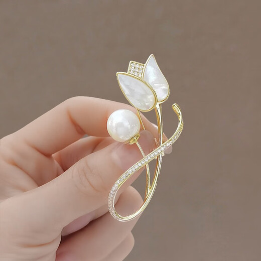 WEISHINI brooch, imitation mother-of-pearl brooch, imitation pearl tulip, delicate flowers, temperament, suit coat, accessories corsage, exquisite imitation pearl tulip, A23-108