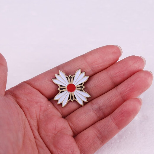 UHFR two-dimensional animation game Japanese Ace Attorney badge autumn frost scorching sun metal brooch