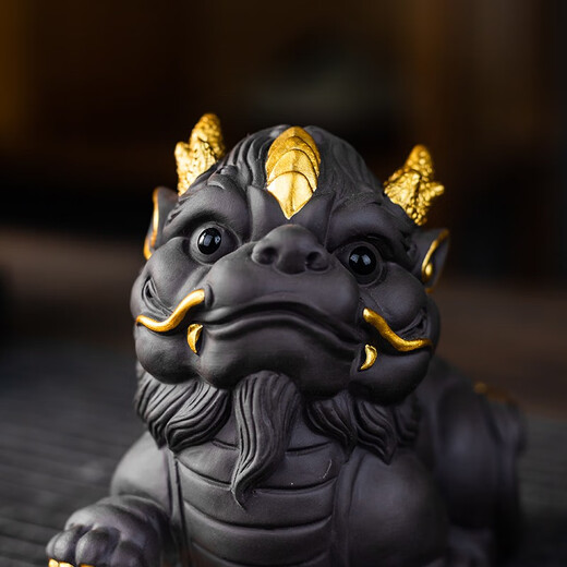 Mingke purple sand unicorn tea pet ornaments, high-end tea table, tea tray, tea table ornaments, high-end lucky tea play, gold-painted stepping ingot, unicorn purple sand ornaments