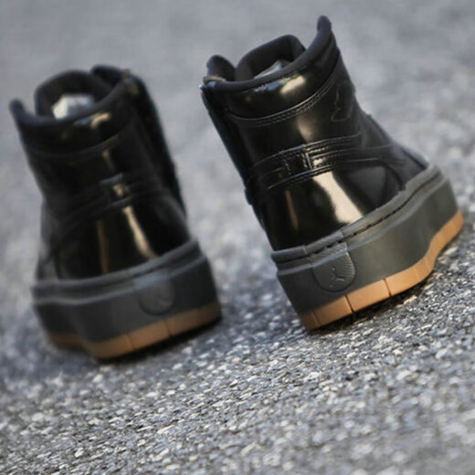 耐克（NIKE）AJ1篮球鞋女鞋夏季新款Air Jordan 1运动鞋轻便休闲鞋FB9894-001 FB9894-001/AJ1黑色 37.5