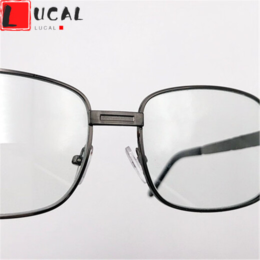 LUCALY color-changing sunglasses for men and women, new glass lenses, smart photosensitive color-changing sunglasses, day and night flat glasses, driver sunglasses, gun ash frame turns gray + lens combination + cloth + cleaning fluid