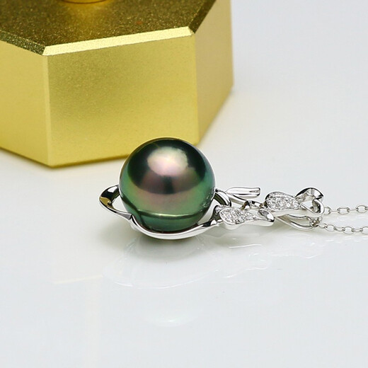 Mu Qin Zhenyu Tulip 18K gold set with diamonds 11.8mm malachite green Tahitian black pearl pendant with identification certificate
