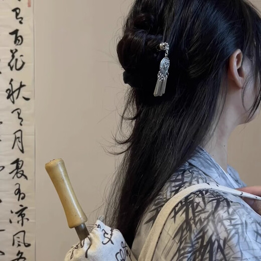 Two Worlds Happy Retro Ethnic Style Imitation Miao Silver Hairpin Women's Step Swinging Tassel Hairpin Ancient Style Palace Style Updo Hair Accessories Headdress