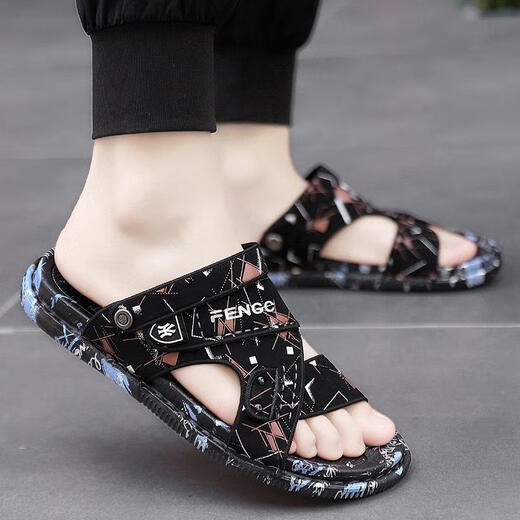 
Sandals men's summer men wear non-slip anti-odor leather sandals on the outside, beach soft sole sports shoes dual-purpose driving slippers 12202 black 40 standard sports code