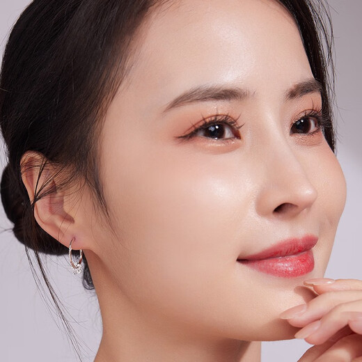 Liuguifu Jewelry Platinum Earrings Women's PT950 Earrings Small Sweet Flower Earrings Christmas Gift 1.55g