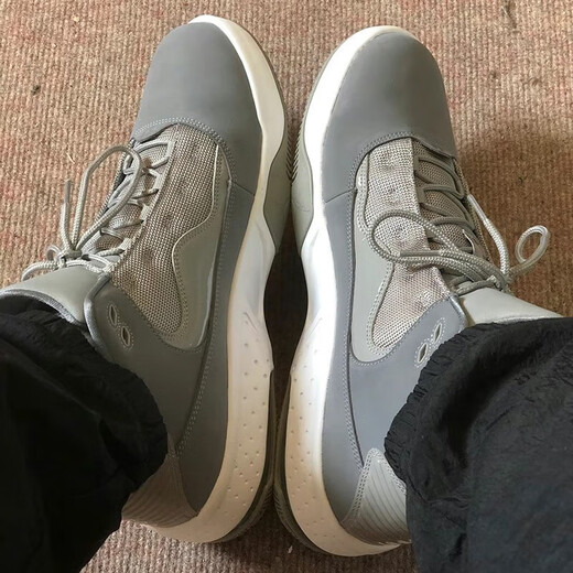 Nike (Nike) Basketballschuhe Herrenschuhe Sommer neue Freizeitschuhe Max Aura2 Feld Praktische Kee-resistente Nicht-Schlupf-Training Sportschuhe CK6636-012 41