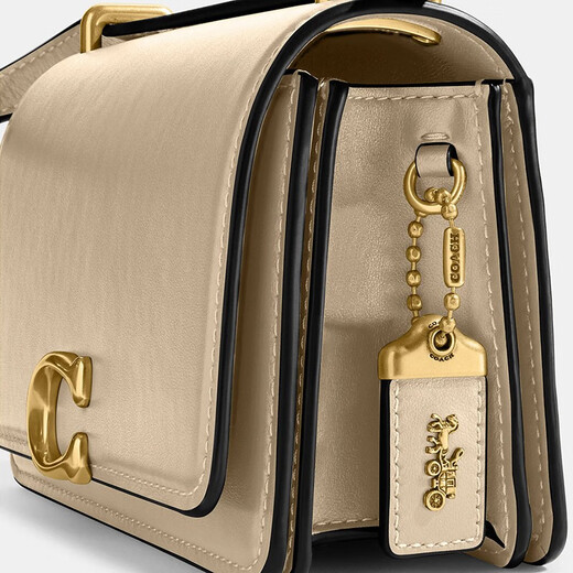 蔻驰（COACH） Bandit Crossbody 女士斜挎包 简约时尚翻盖式单肩包礼物 CD724 米色