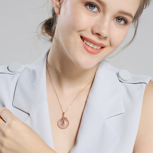 Avani Necklace Women's 18K Gold Diamond Hibiscus Stone Pendant Women's Clavicle Chain Rose Gold Safety Buckle Ruby Hibiscus Stone with 18K Gold Necklace