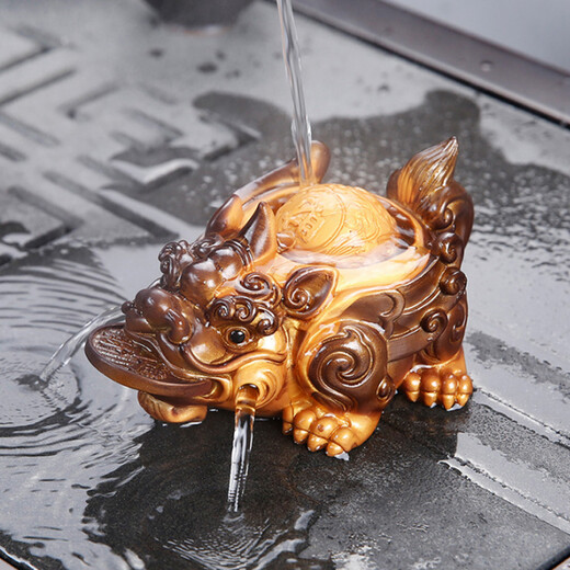 Mengfu (mengfu) tea pet ornaments, exquisite Pixiu creative temperature-sensitive color-changing water spray to attract wealth, can grow tea, play tea table, tea tray, kung fu tea set, tea ceremony tea tray accessories, Pixiu tea pet, gold