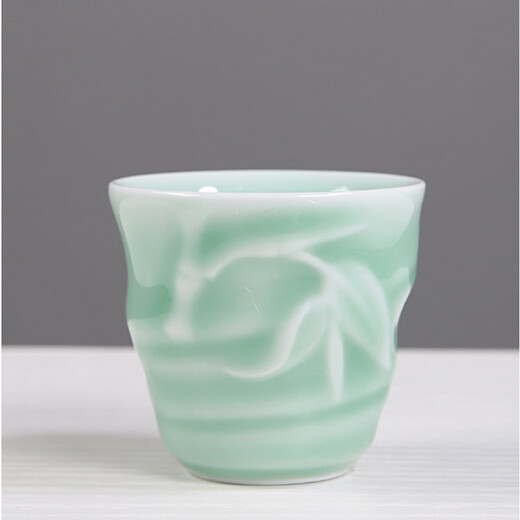 Fengge original celadon wine cup, Chinese celadon wine set, white wine cup, yellow wine cup, goblet, spirit cup, ceramic wine cup, household Japanese wine cup, small wine cup, pink green