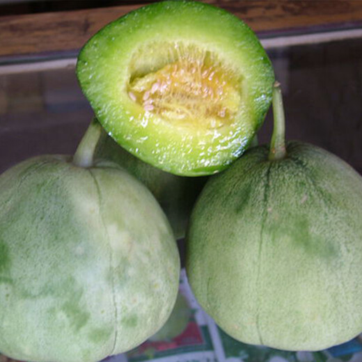 Shouhe Emerald Sweet Melon Seeds Thin Skin Green Skin Green Flesh Four Seasons Potted Shouguang Seeds Weifeng Green Moon Gem Melon Seeds 35 capsules
