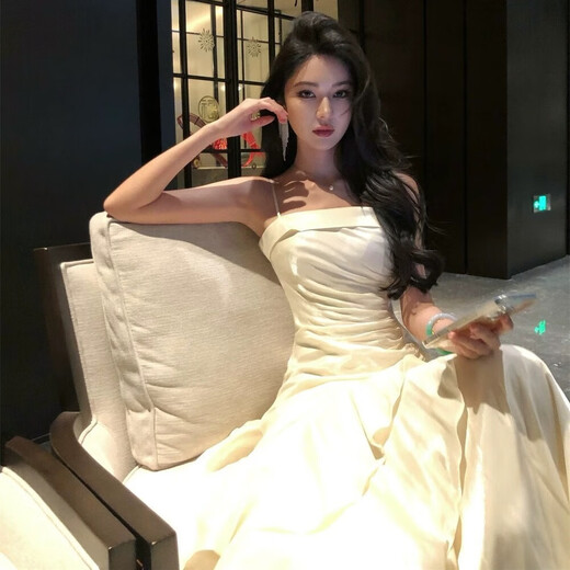 
Ershan Ji French evening dress female celebrity temperament banquet white niche suspender fishtail dress adult gift birthday robe apricot color suspender fishtail dress M