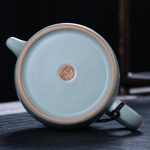 Xiangye Ru kiln teapot ceramic kung fu tea set well railing pot Ru porcelain set large filter household tea set can be opened and raised well railing pot 260ml