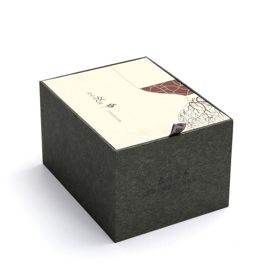 Guanjie Taiwan Guanjie Ru Kiln tea pet small ornaments become golden wires and copper wires and continue to open after being raised. Ru porcelain tea plays with peace and harmony.