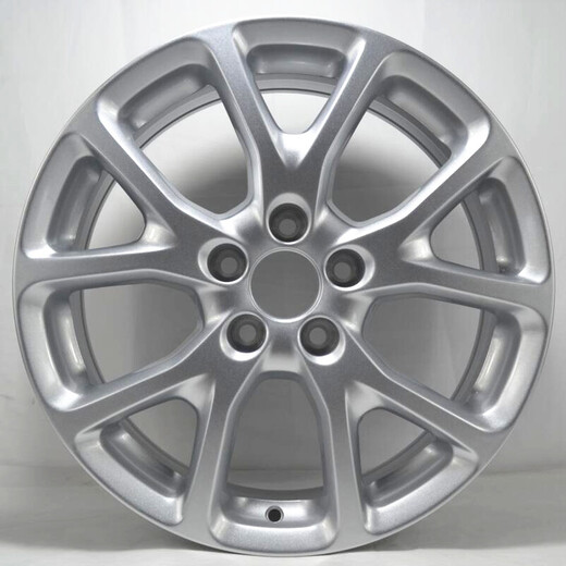 Qian Longkai is suitable for 2016 Jeep Cherokee 17-inch wheels, Liberty Liberty, Compass 17-inch wheels, 16 Chrysanthemum 581 Kama