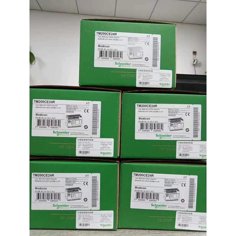German PLC brand new TM200C16T TM200CE32R TM200CE24R