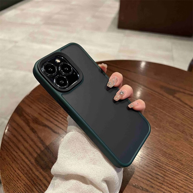 Yuning skin-feel matte black translucent suitable for 17promax protective case new Apple 14promax mobile phone case high-end all-inclusive anti-fall and anti-fingerprint black high-end texture, matte translucent iphone14 promax