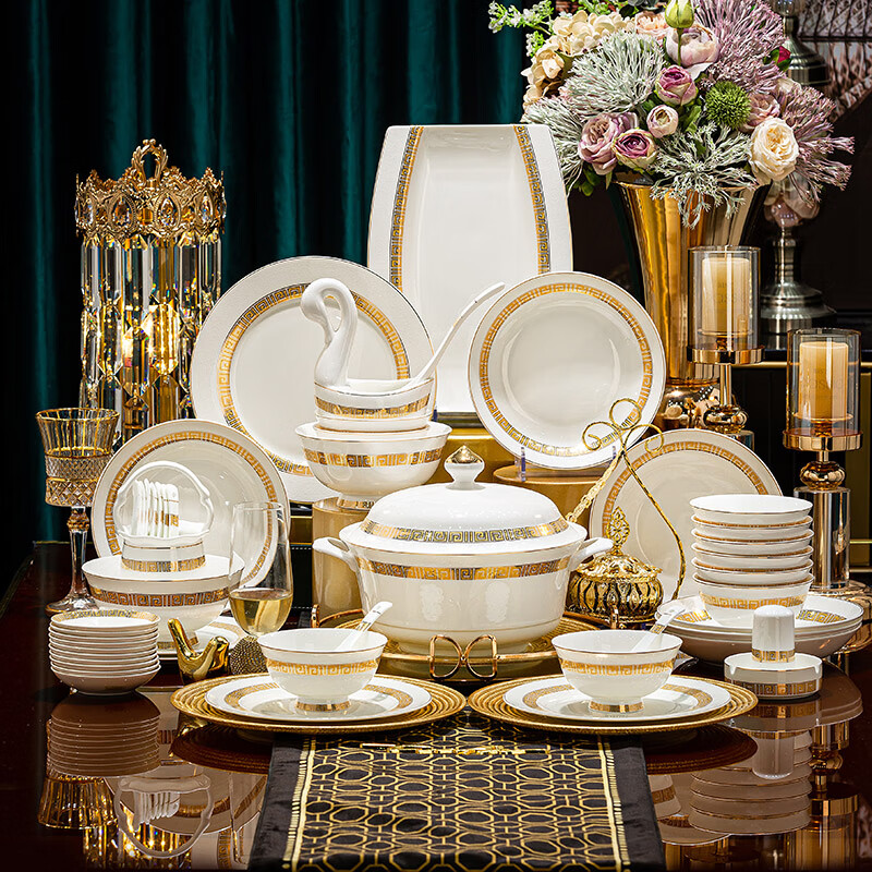 Jingqiu Jingdezhen 1380 high-temperature underglaze color high-end bone china tableware set European bowl and plate set for home relocation underglaze color golden classic 10 people suitcase 60 pieces