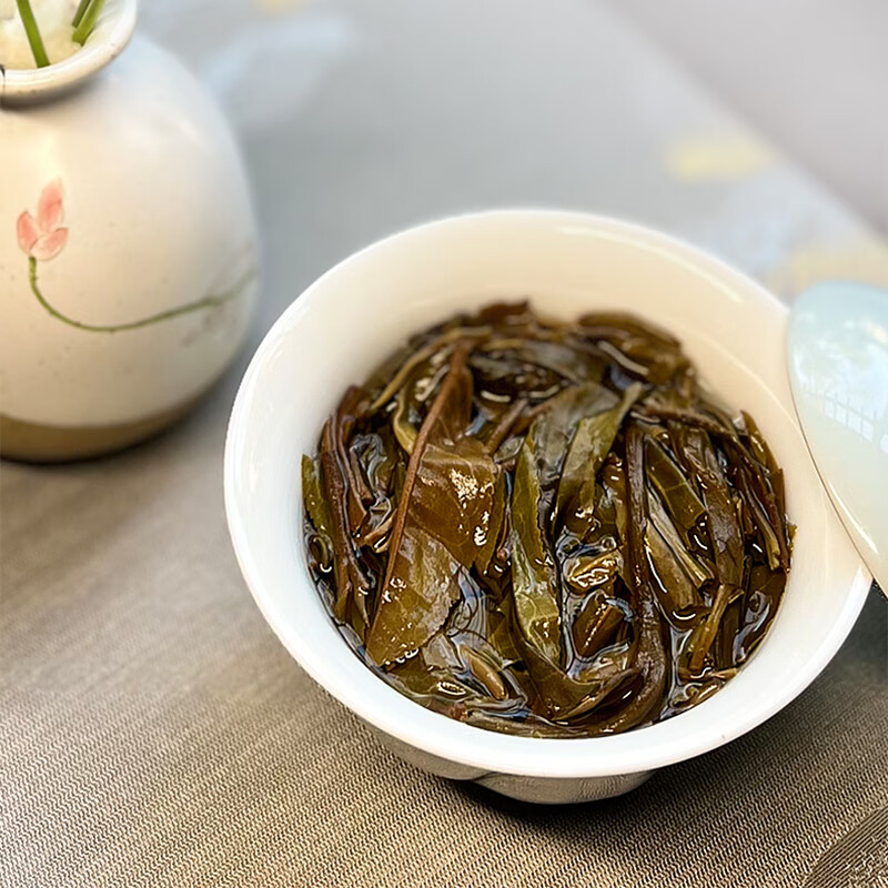 Tea Mo Stop Ignorant Year Pure Material Yiwu Pu'er Tea