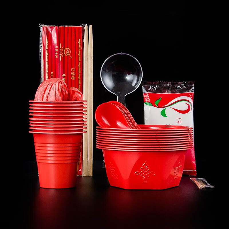 Shen Fu disposable bowls and chopsticks set for banquets, household wedding banquets, red plastic tableware, environmentally friendly thickened cups, saucers and spoons, four-piece set 325ml pure red bowl + cups, spoons and chopsticks, 50 sets