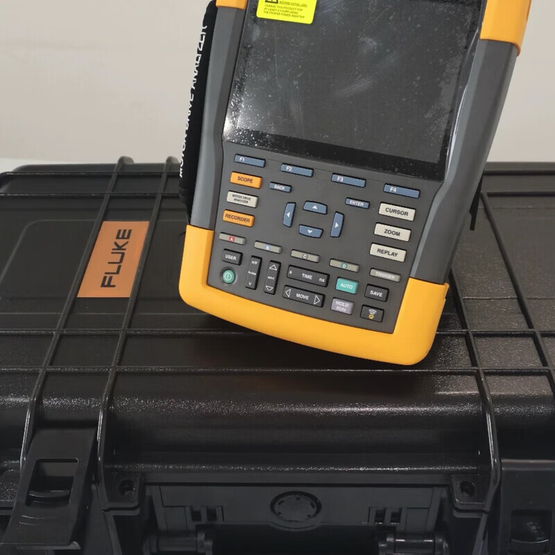 Fluke FLUKE190-104-III-S oscilloscope MDA-550-III motor drive analyzer FLUKE190-104-III-S