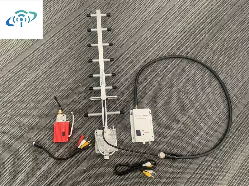 FPV video transmitter 1.2Ghz1.3Ghz wireless 8W RF power long-distance transmission with a set of 12dbi antenna receiving and receiving