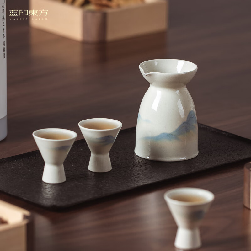 Blue printed Oriental Jingdezhen white wine cup set household Chinese style ceramic white wine cup wine divider gift small wine gray pottery 1 pot 4 cups