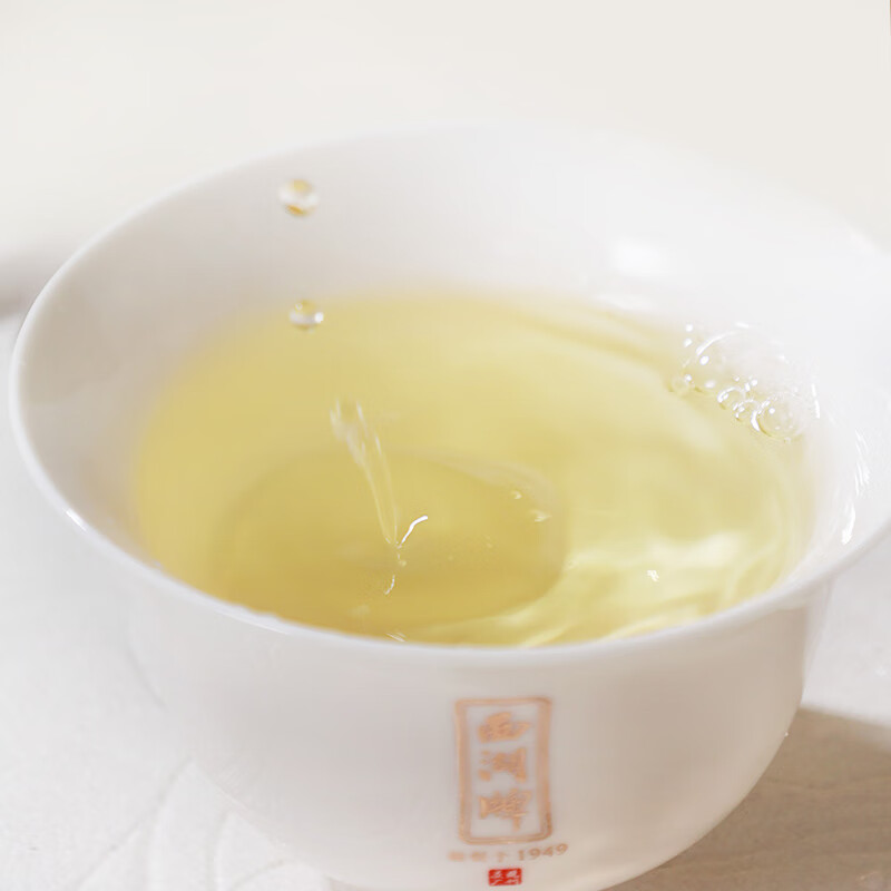 West Lake brand 2025 new tea launched green tea spring tea Mingqian special grade old tea tree West Lake Longjing tea canned 100g